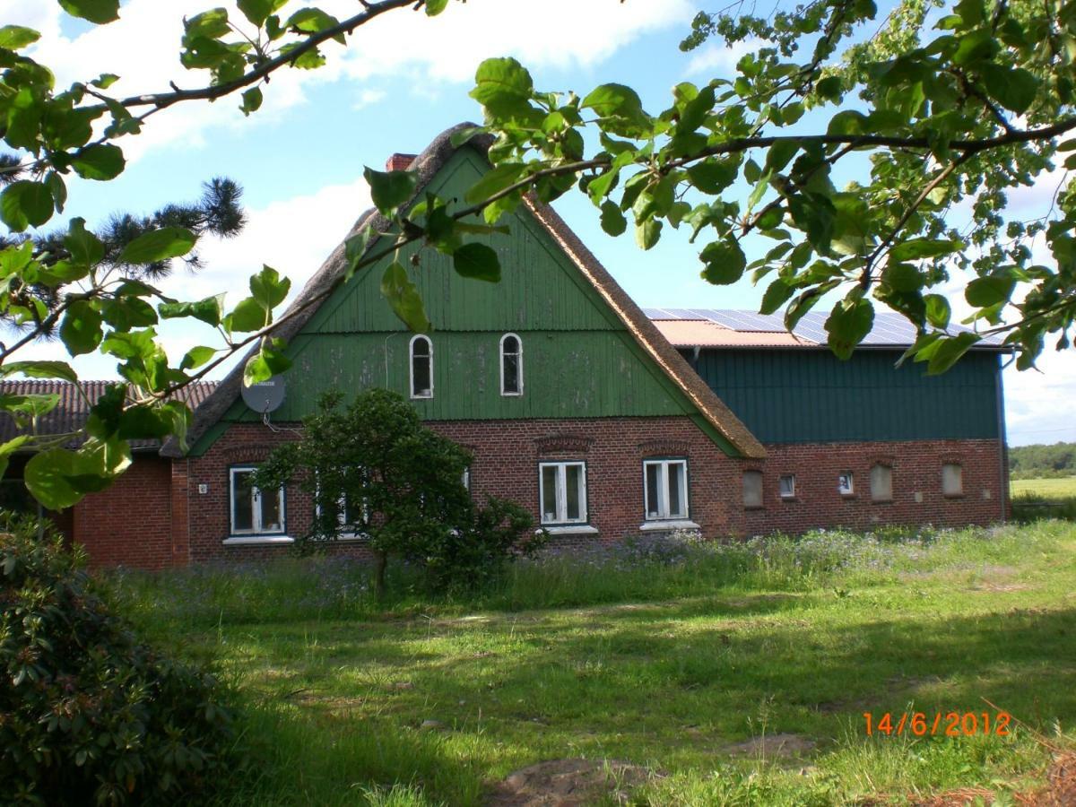 Ferienwohnung Rot Hohenfelde  Exterior photo